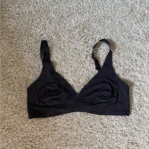 SKIMS Midnight Black Seamless Bralette